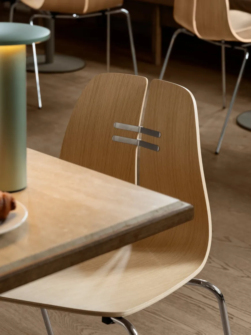 PK3 spisebordsstol, eg af Poul Kjærholm