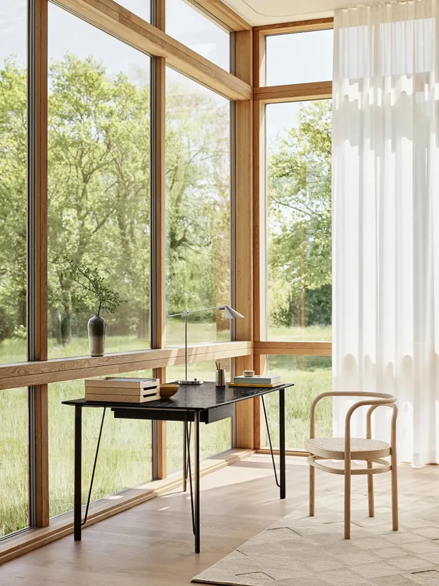 PK15 Stol, sortfarvet ask af Poul Kjærholm