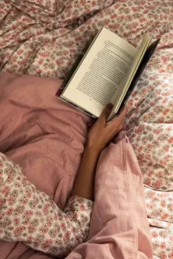 Pleasantly Sengetøj, hvid fra Juna