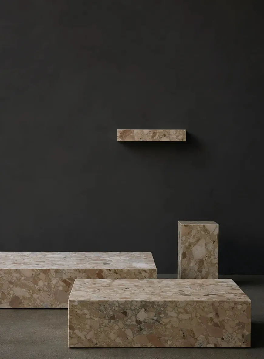 Plinth Low, grey galaxy marble fra Audo Copenhagen