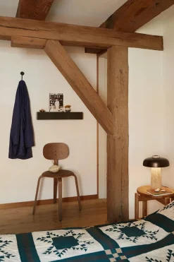 Plinth Shelf Sand Kunis Breccia marmor fra Audo Copenhagen