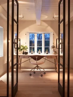 PP571 Arkitektens Skrivebord af Hans J. Wegner