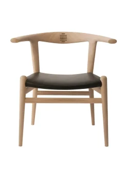 PP518 Tyrestol m. polstret sæde af Hans J. Wegner