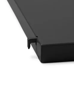 Punctual - Solid Metal Shelf fra Ferm Living