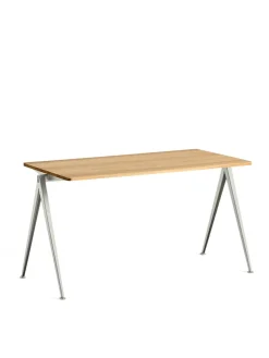 Pyramid 01 Bord fra Hay