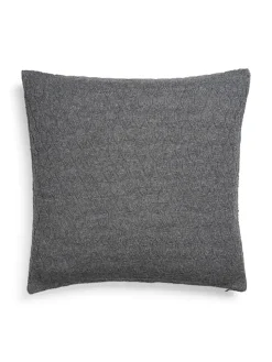 Raul Pude, Nutmeg fra Aiayu