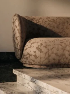 Rico Sofa 2 Grain, cashmere fra Ferm Living