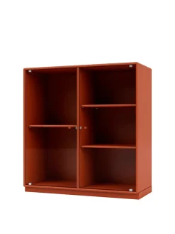 Ripple II Vitrineskab, inkl. sokkel fra Montana