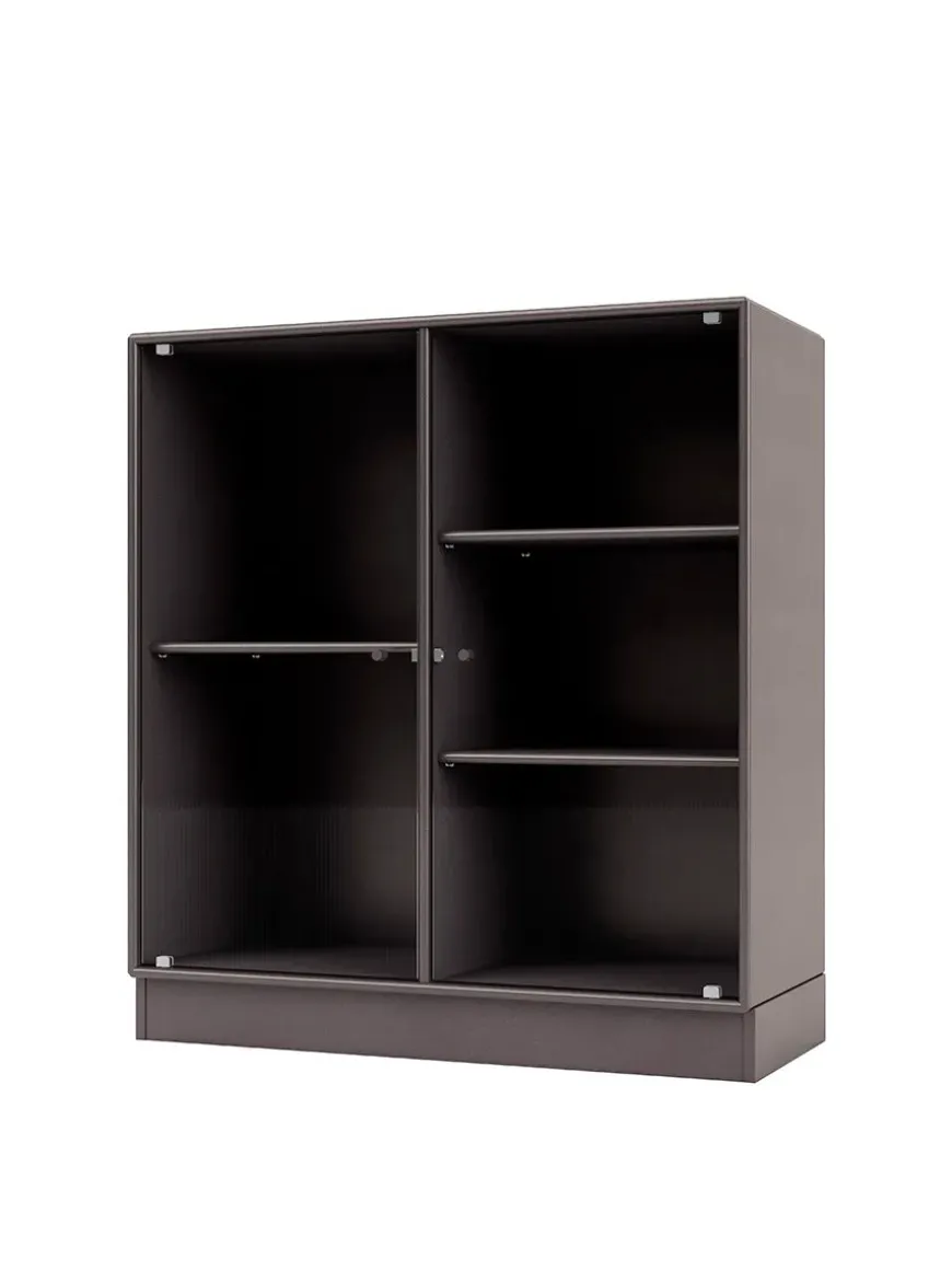 Ripple II Vitrineskab, inkl. sokkel fra Montana