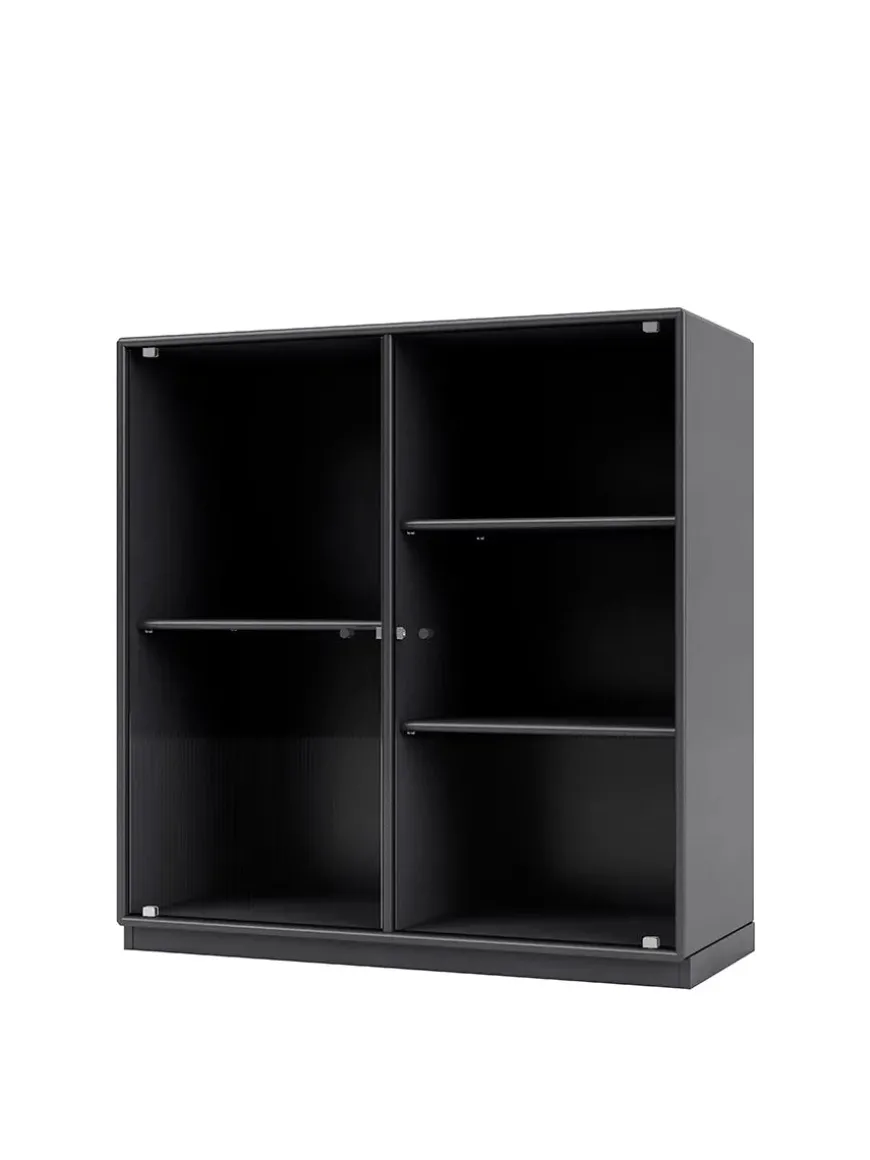 Ripple II Vitrineskab, inkl. sokkel fra Montana