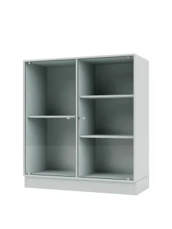 Ripple II Vitrineskab, inkl. ben fra Montana