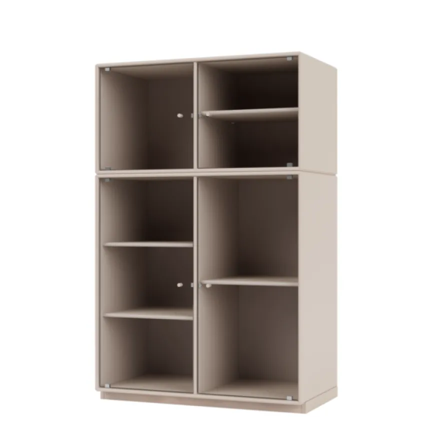 Ripple III Vitrineskab, inkl. ben fra Montana