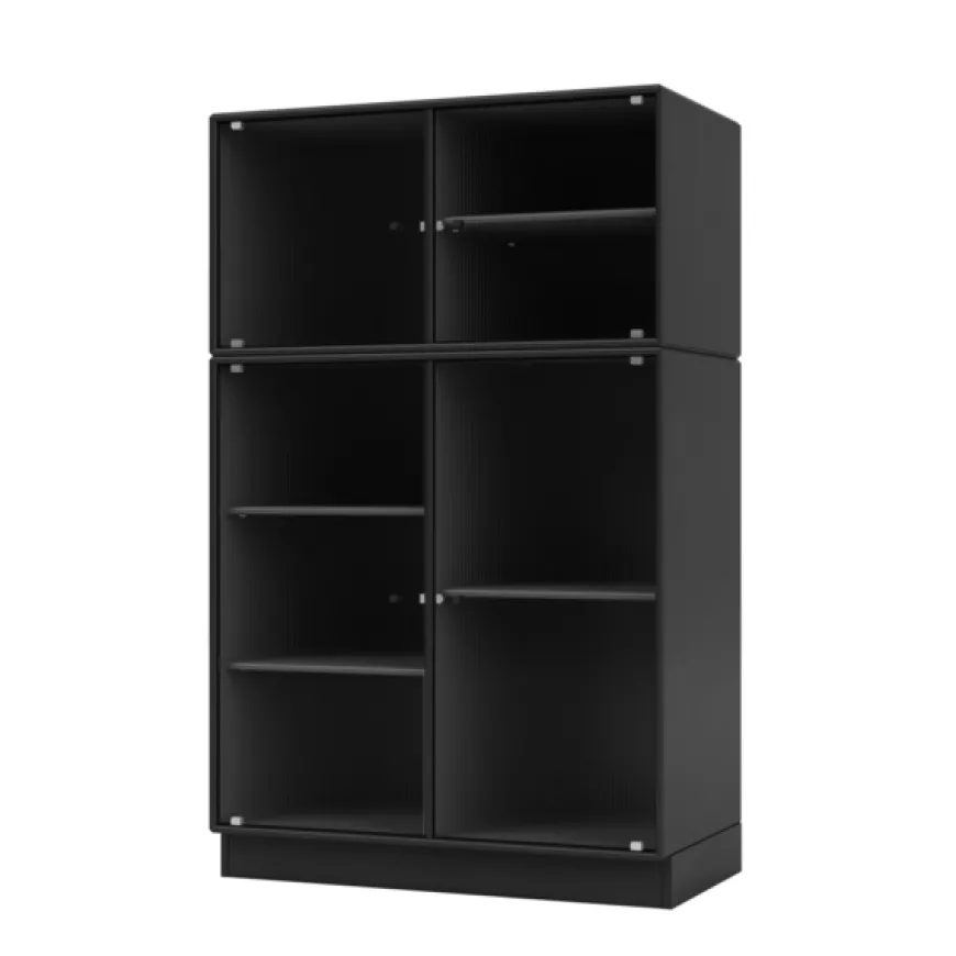 Ripple III Vitrineskab, inkl. ben fra Montana