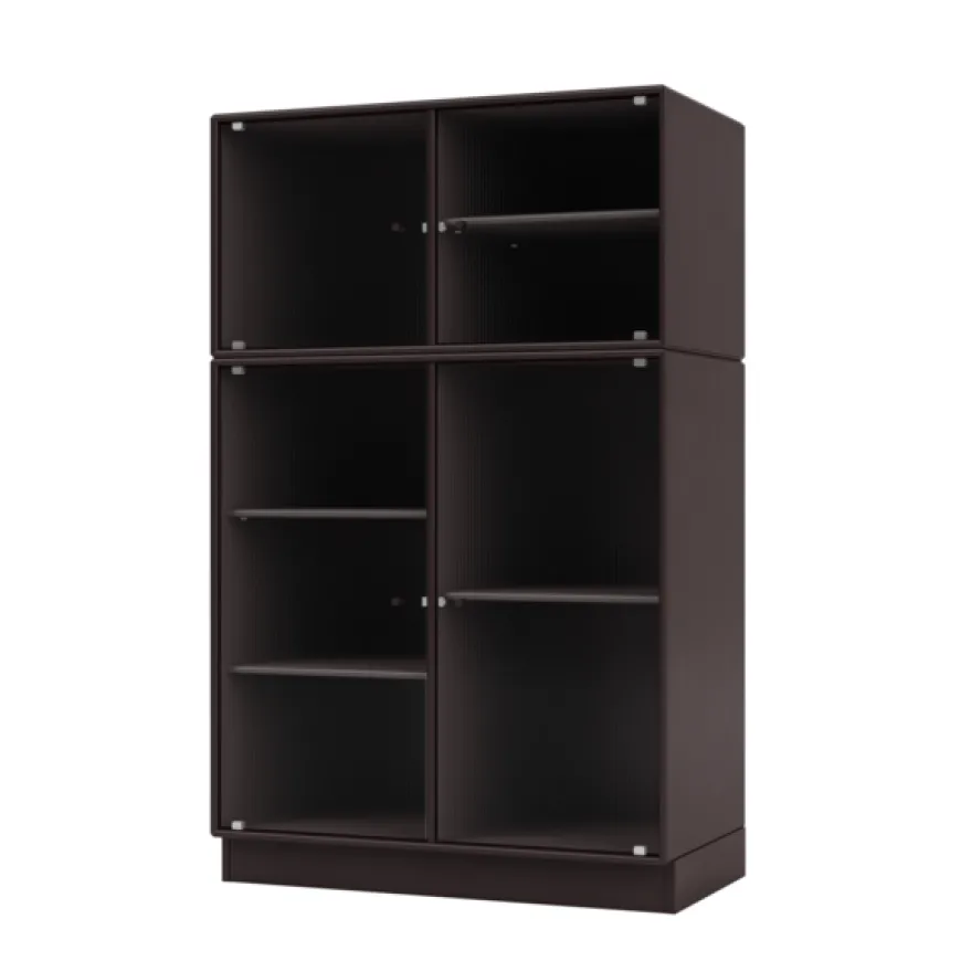 Ripple III Vitrineskab, inkl. ben fra Montana