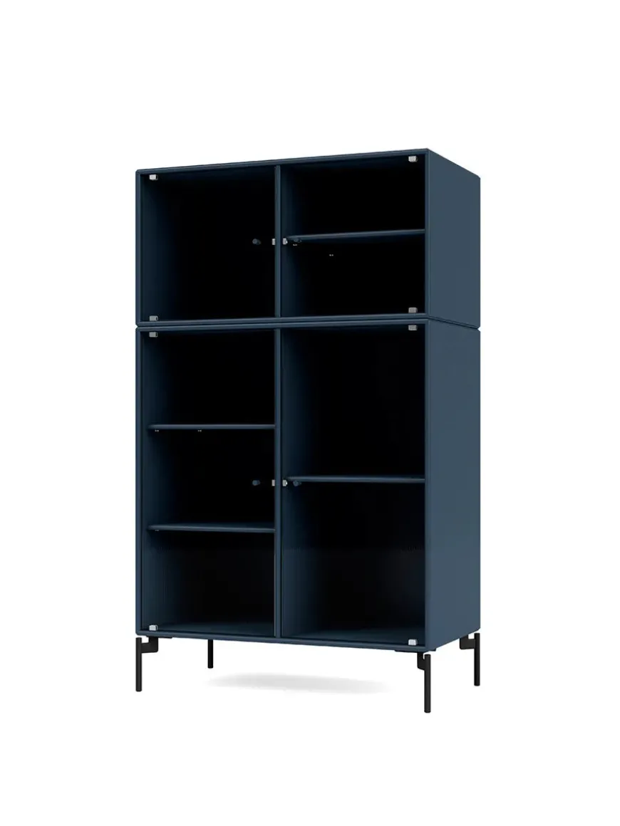 Ripple III Vitrineskab, inkl. ben fra Montana