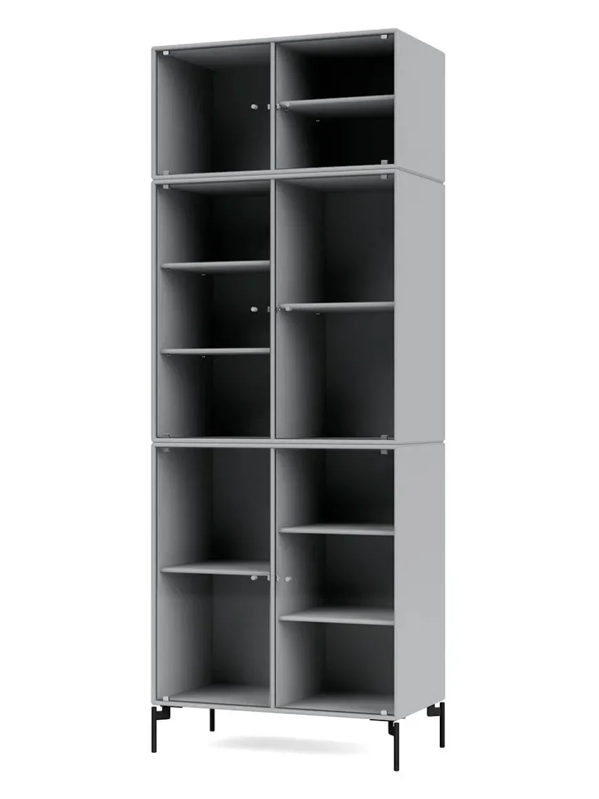 Ripple IV Vitrineskab, inkl. ben fra Montana