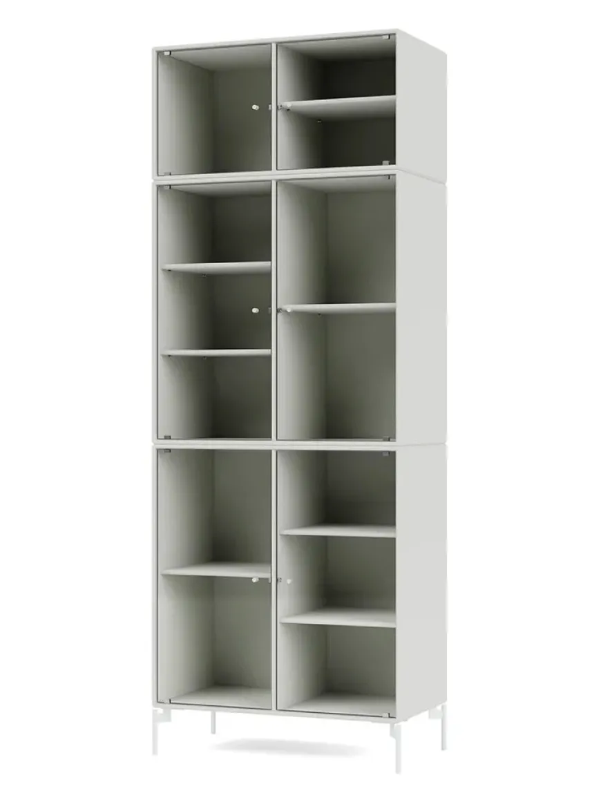 Ripple IV Vitrineskab, inkl. sokkel fra Montana