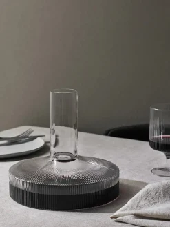 Ripple Wine Carafe, clear fra Ferm Living