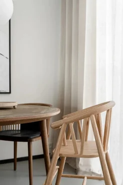 Saga Højstol, sortlakeret eg fra Oaklings