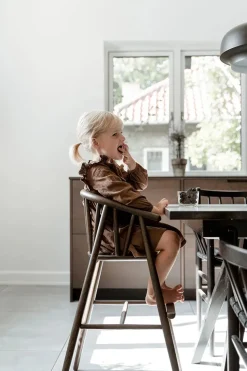 Saga Højstol, sortlakeret eg fra Oaklings