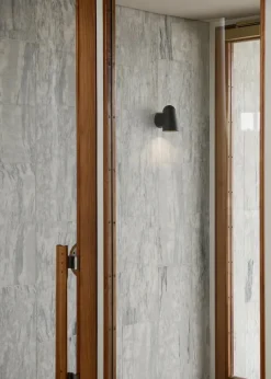 SC105 væglampen - Messing - fra &Tradition