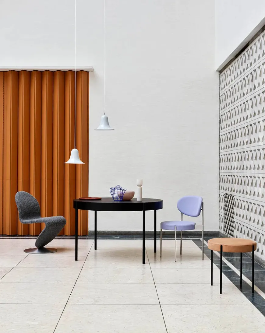 Serie 430 bord, sort af Verner Panton