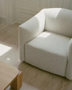 Shore Lounge Chair Extended Base, lava rock fra New Works