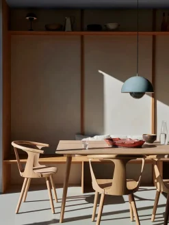 SK2 In Between spisebordsstol m. polstret sæde fra &Tradition