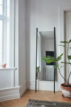 Skagerak Georg Spejl fra Fritz Hansen