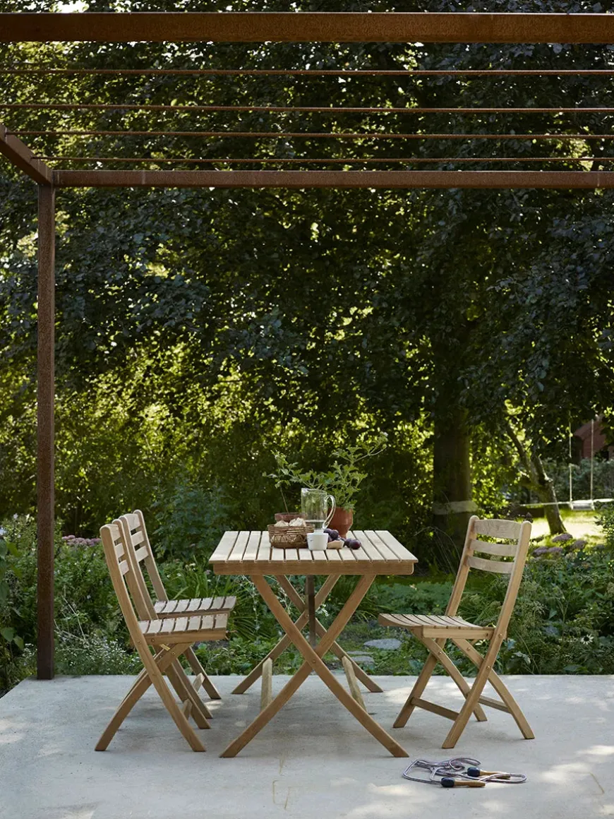 Skagerak Selandia Sæt, 2 armstole og Ø 94 bord fra Fritz Hansen