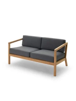 Skagerak Virkelyst 2 pers. Sofa, Golden Yellow Stripe fra Fritz Hansen
