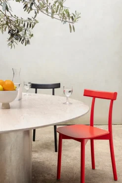 Skinny wooden chair, ash/black fra Nine