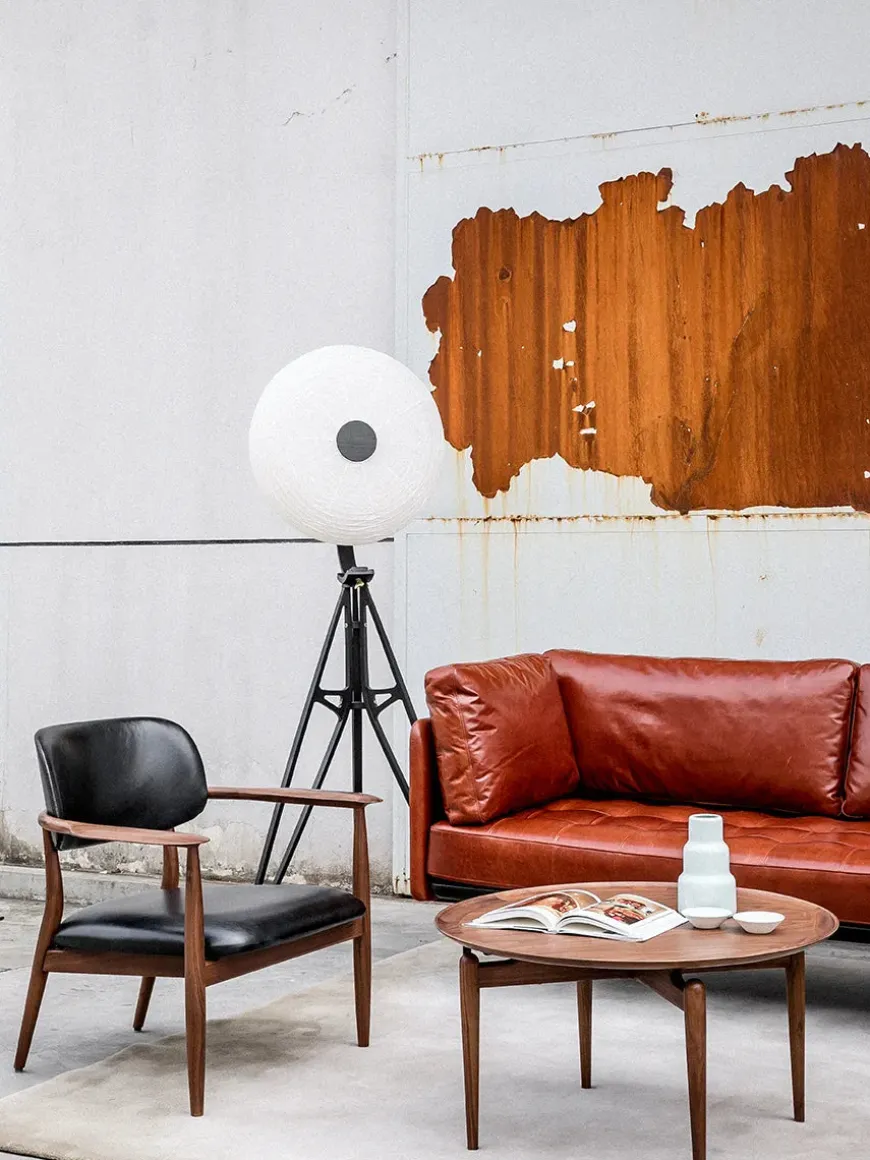 Slow Coffee Table Ø 80 cm, walnut fra Stellar Works