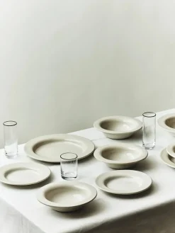 S.R. Large Shallow Bowl fra Louise Roe