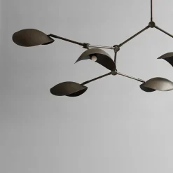 Stingray Chandelier, bronze fra 101 Copenhagen