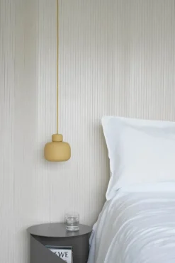 Stone Pendant, small fra Woud