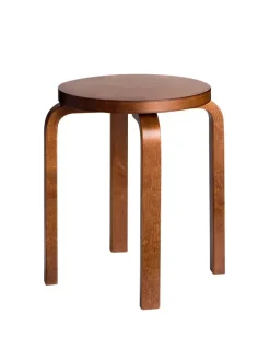 Stool E60, lakeret birk fra Artek