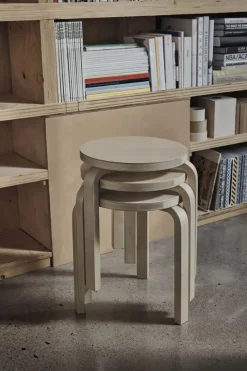 Stool E60, walnut stained fra Artek