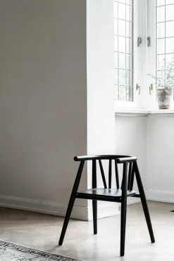 Storm Børnestol, sortlakeret eg fra Oaklings