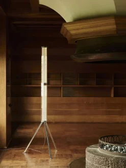 SuperWire F Floor Lamp fra Flos