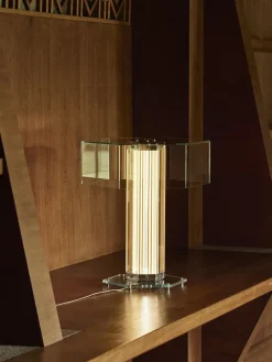 SuperWire T Table Lamp fra Flos