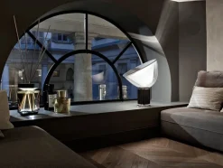 Taccia Bordlampe fra Flos