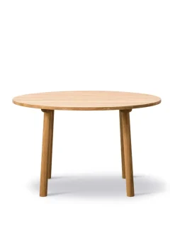 Taro Spisebord Ø120 cm, olieret eg fra Fredericia Furniture
