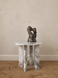 Taula Side Table fra Ferm Living