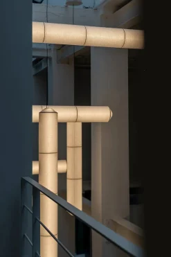 Tekiò Vertical Pendel fra Santa and Cole