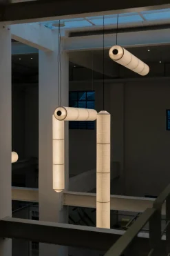 Tekiò Vertical Pendel fra Santa and Cole