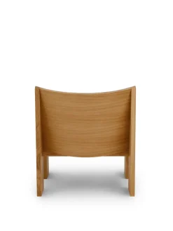 Tenon Lounge Chair, fumed oak fra New Works