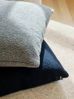 Texture Cushion fra Hay