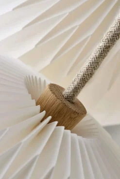 The Bouquet Pendel, large fra Le Klint