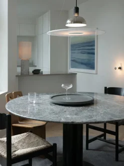 The Eight Over Eight Lamp Large, white marble fra Louise Roe